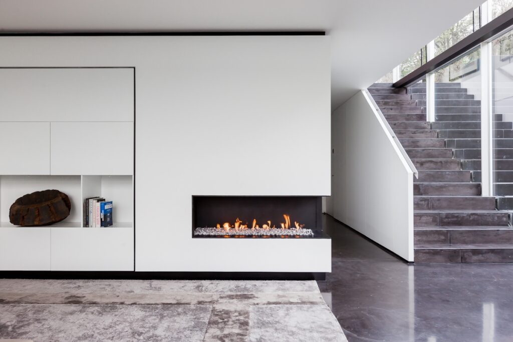 cheminée metalfire blanche urban moderne chez Archiflam cheminées et poêles à aix en provence